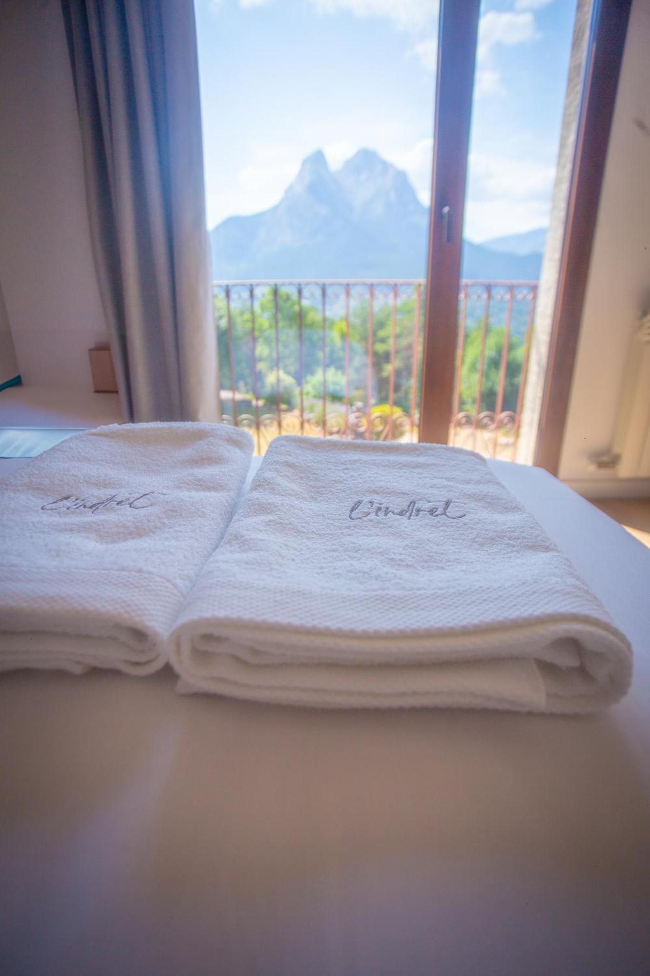 L'Indret Del Pedraforca Adults Only Hotel Saldés Exterior photo